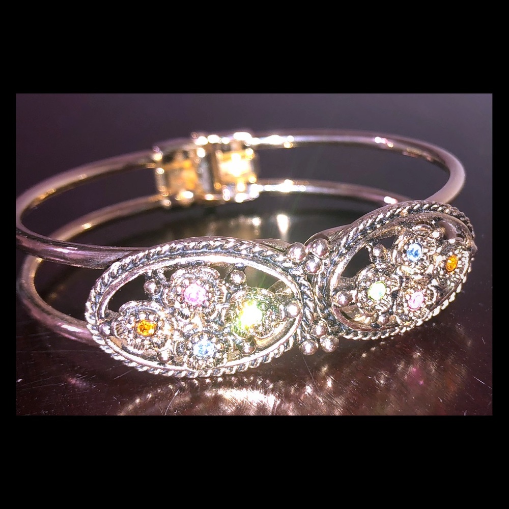Emmons bangle
